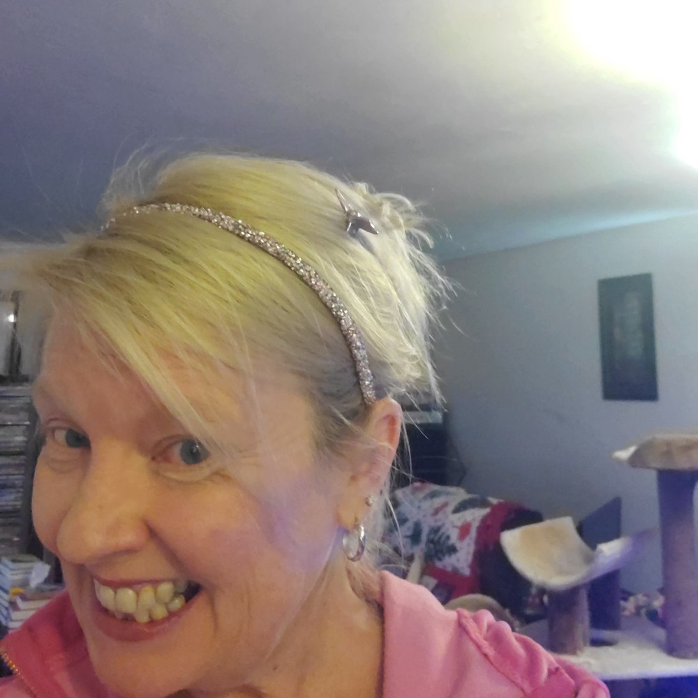 Meet your Posher, Jennifer